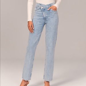 A&F criss cross waistband jeans!
